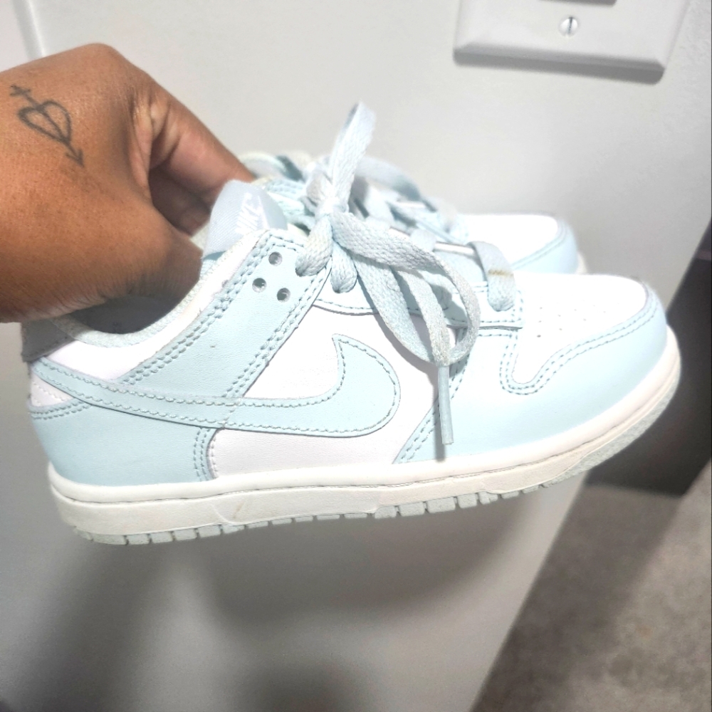 BOYS SNEAKERS